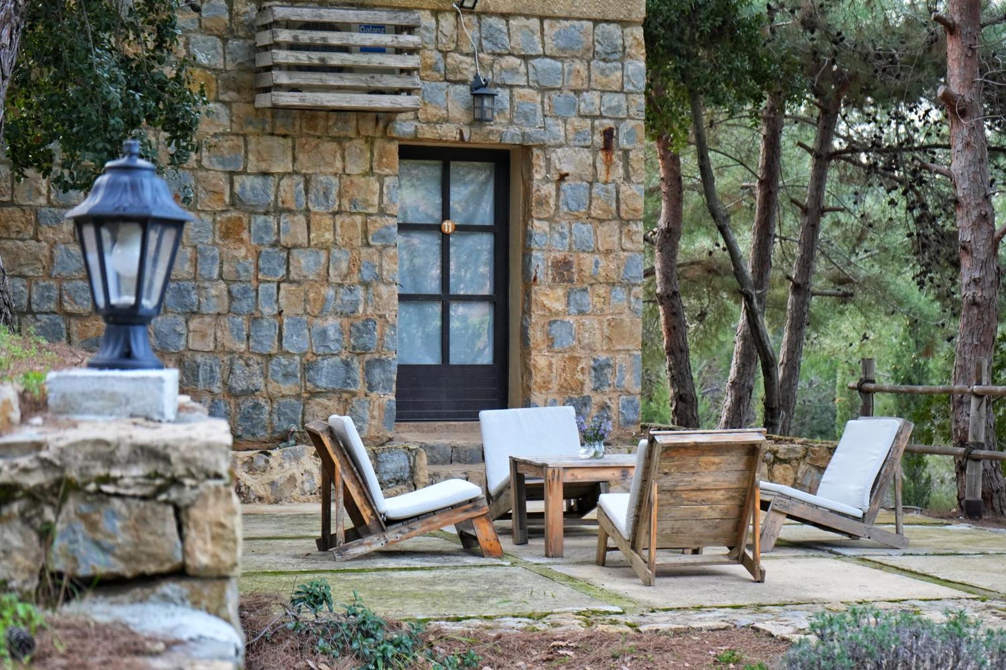 Blue Jay Valley Jezzîne Εξωτερικό φωτογραφία
